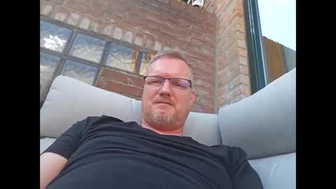 Snapshot of dirkkie1975 chatting on May 9, 4:34 pm dirkkie1975 online show from May 9, 4:34 pm