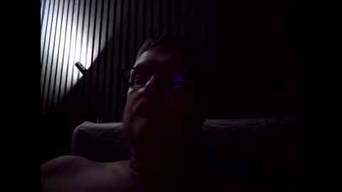 Snapshot of dirkkie1975 chatting on May 31, 9:38 pm dirkkie1975 online show from May 31, 9:38 pm