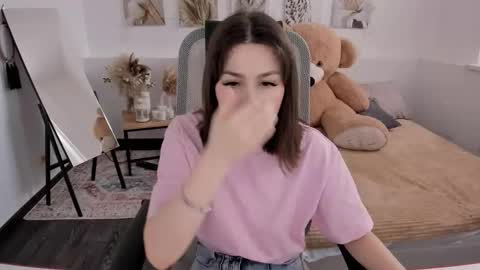 Di online show from March 1, 9:22 am