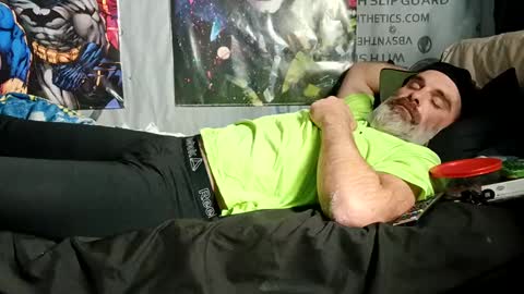 dirtmcgirt82 online show from December 13, 1:59 am