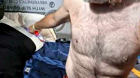 dirtmcgirt82 online show from April 23, 6:14 am