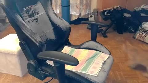 Snapshot of dirty_fun_boy chatting on December 6, 12:05 pm dirty_fun_boy online show from December 6, 12:05 pm