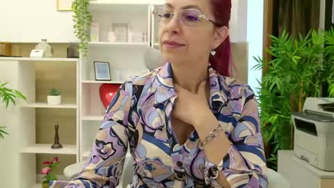 dirty_mature online show from May 26, 5:47 am