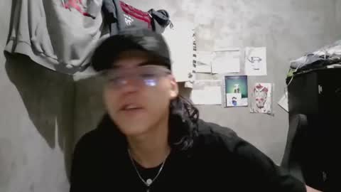 dirty model online show from April 19, 8:13 am