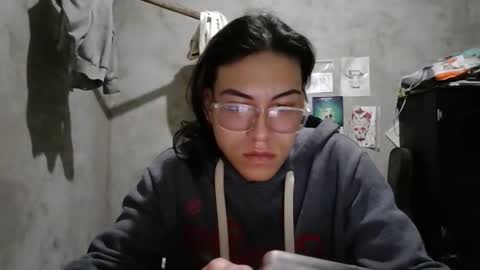 Snapshot of dirty_model chatting on April 28, 3:22 am dirty model online show from April 28, 3:22 am