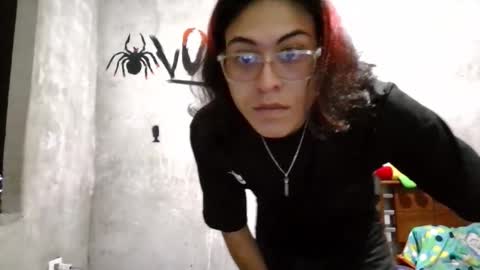 Snapshot of dirty_model chatting on May 1, 2:05 am dirty model online show from May 1, 2:05 am