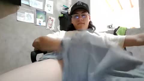 Snapshot of dirty_model chatting on May 24, 4:34 pm dirty model online show from May 24, 4:34 pm