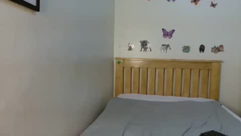 sisi and grovin online show from October 17, 12:14 am