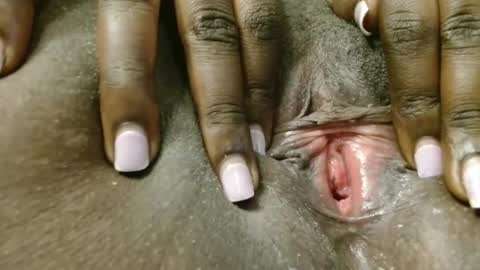 sisi and grovin online show from November 19, 10:26 am