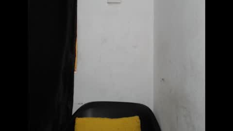 Snapshot of dirtyangel70 chatting on February 28, 8:15 am Dirtyangel online show from February 28, 8:15 am