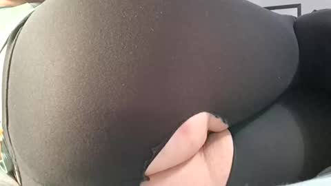 Daisy Wylde online show from March 27, 3:34 am