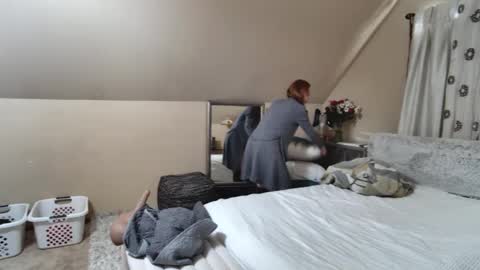 Daisy online show from February 20, 5:40 pm