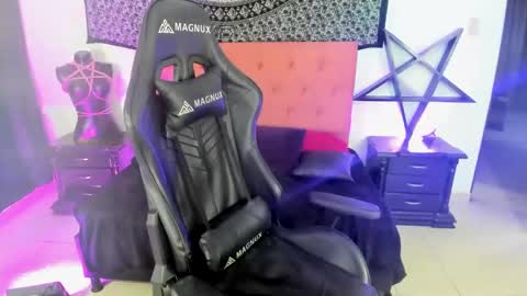 ONIX  online show from February 4, 11:38 pm