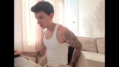 Snapshot of dirtyprettyboi chatting on June 3, 2:55 pm buy tokens with link online show from June 3, 2:55 pm
