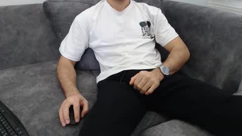 Snapshot of dirtyybooyy77 chatting on January 11, 12:32 pm dirtyybooyy77 online show from January 11, 12:32 pm