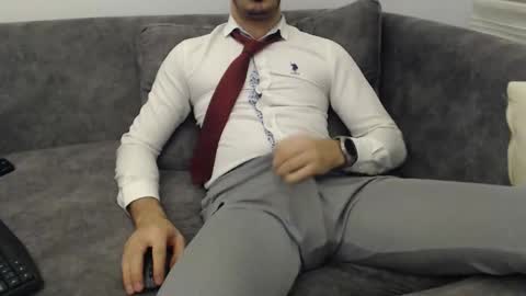 Snapshot of dirtyybooyy77 chatting on February 17, 11:00 pm dirtyybooyy77 online show from February 17, 11:00 pm