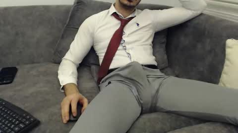 Snapshot of dirtyybooyy77 chatting on February 26, 11:37 pm dirtyybooyy77 online show from February 26, 11:37 pm