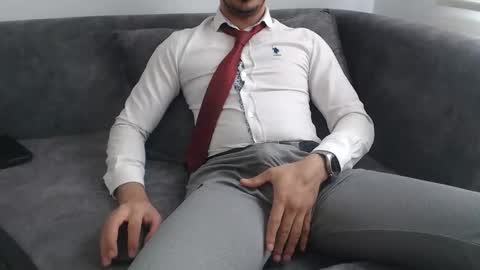 dirtyybooyy77 online show from April 8, 10:15 am