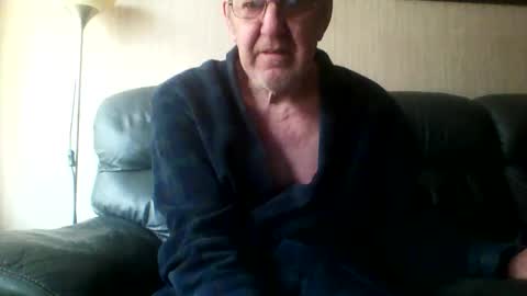 Snapshot of discovery63 chatting on March 29, 9:53 am discovery63 online show from March 29, 9:53 am