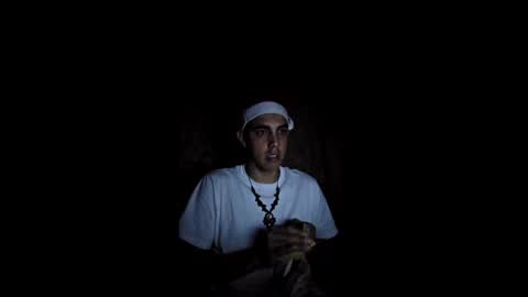 Snapshot of dispuestoatod chatting on December 18, 2:06 am dispuestoatod online show from December 18, 2:06 am