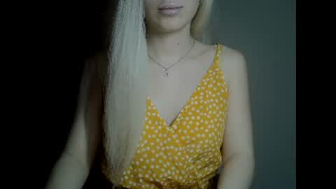 DitaMilton online show from December 27, 6:31 pm