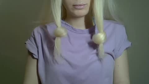 DitaMilton online show from January 16, 8:14 pm