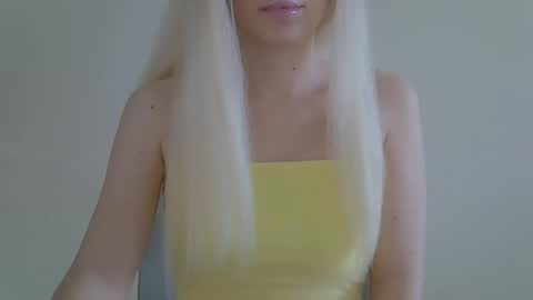 DitaMilton online show from February 25, 1:28 pm