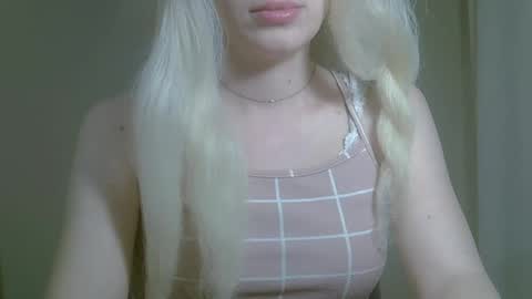 DitaMilton online show from September 8, 8:19 pm