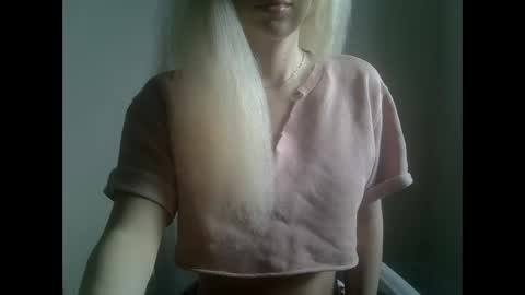 DitaMilton online show from September 22, 2:52 pm