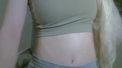 DitaMilton online show from October 20, 8:42 pm