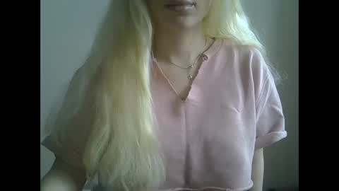 DitaMilton online show from January 14, 10:10 am