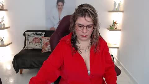 Diva online show from April 20, 3:37 pm