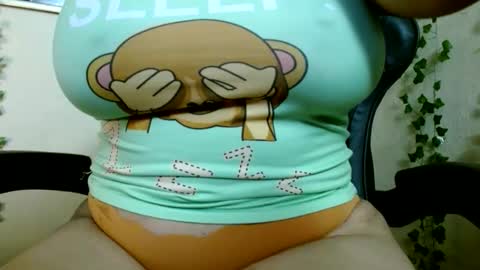 Mari online show from January 1, 8:15 pm