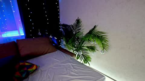Snapshot of divetagrace chatting on December 29, 2:38 am Tia online show from December 29, 2:38 am