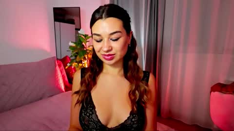 Snapshot of divetagrace chatting on November 7, 10:43 pm Tia online show from November 7, 10:43 pm