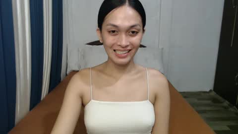 Snapshot of divina_graciaxx chatting on January 17, 3:53 pm DIVINA online show from January 17, 3:53 pm