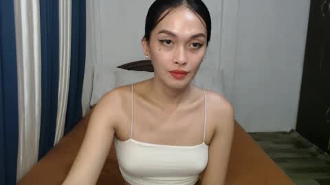 Snapshot of divina_graciaxx chatting on January 18, 10:28 am DIVINA online show from January 18, 10:28 am