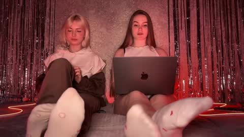 Snapshot of divine_hannah chatting on December 24, 11:22 pm Hannah online show from December 24, 11:22 pm