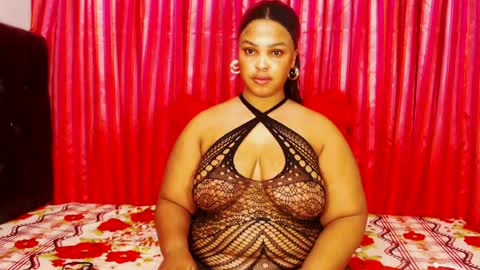 divinebooty93 online show from July 19, 5:11 am
