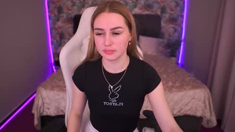 DivineJasss online show from March 10, 2:22 pm