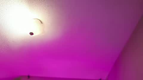 DivineLynn online show from February 20, 2:50 pm