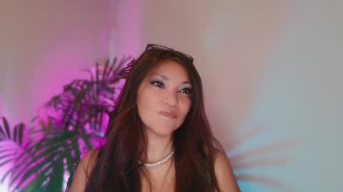 Snapshot of divinelynn chatting on July 7, 3:49 pm DivineLynn online show from July 7, 3:49 pm