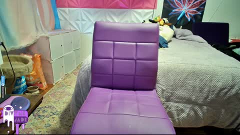 Jade Divyne online show from December 3, 8:28 pm