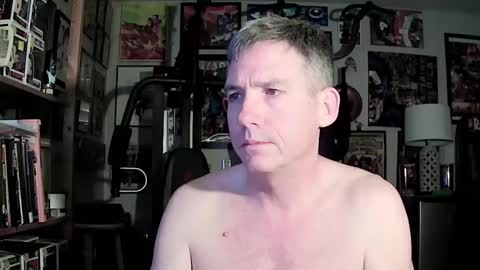 Snapshot of dix_handley_50 chatting on December 5, 3:15 am dix_handley_50 online show from December 5, 3:15 am