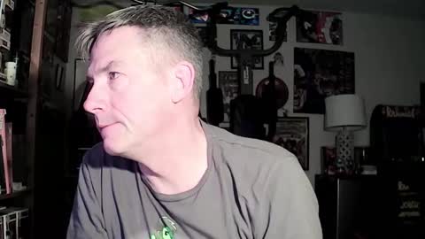 Snapshot of dix_handley_50 chatting on February 13, 12:32 pm dix_handley_50 online show from February 13, 12:32 pm