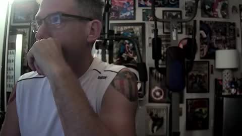 dix_handley_50 online show from July 16, 12:33 pm