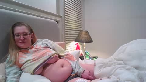 dixie_comanche online show from January 6, 7:20 am