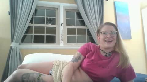 dixie_comanche online show from January 8, 5:27 am