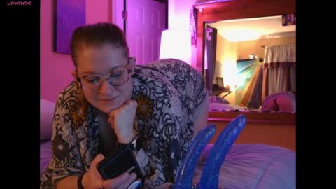 dixie_comanche online show from March 11, 2:54 am