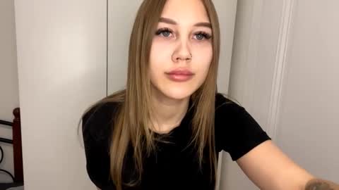 Stella online show from September 29, 4:56 pm